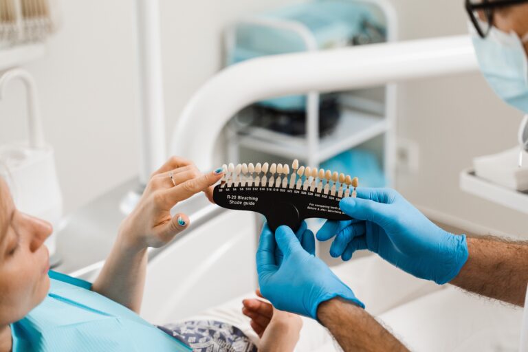 Getting Porcelain Veneers in Denver: What You Should Know